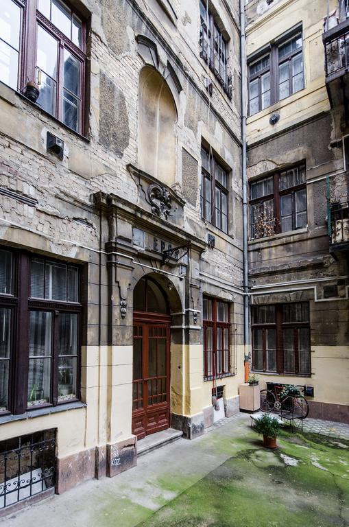 Clove Apartment Budapeste Exterior foto